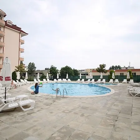 Studio Arendoo In Rose Sunny Beach